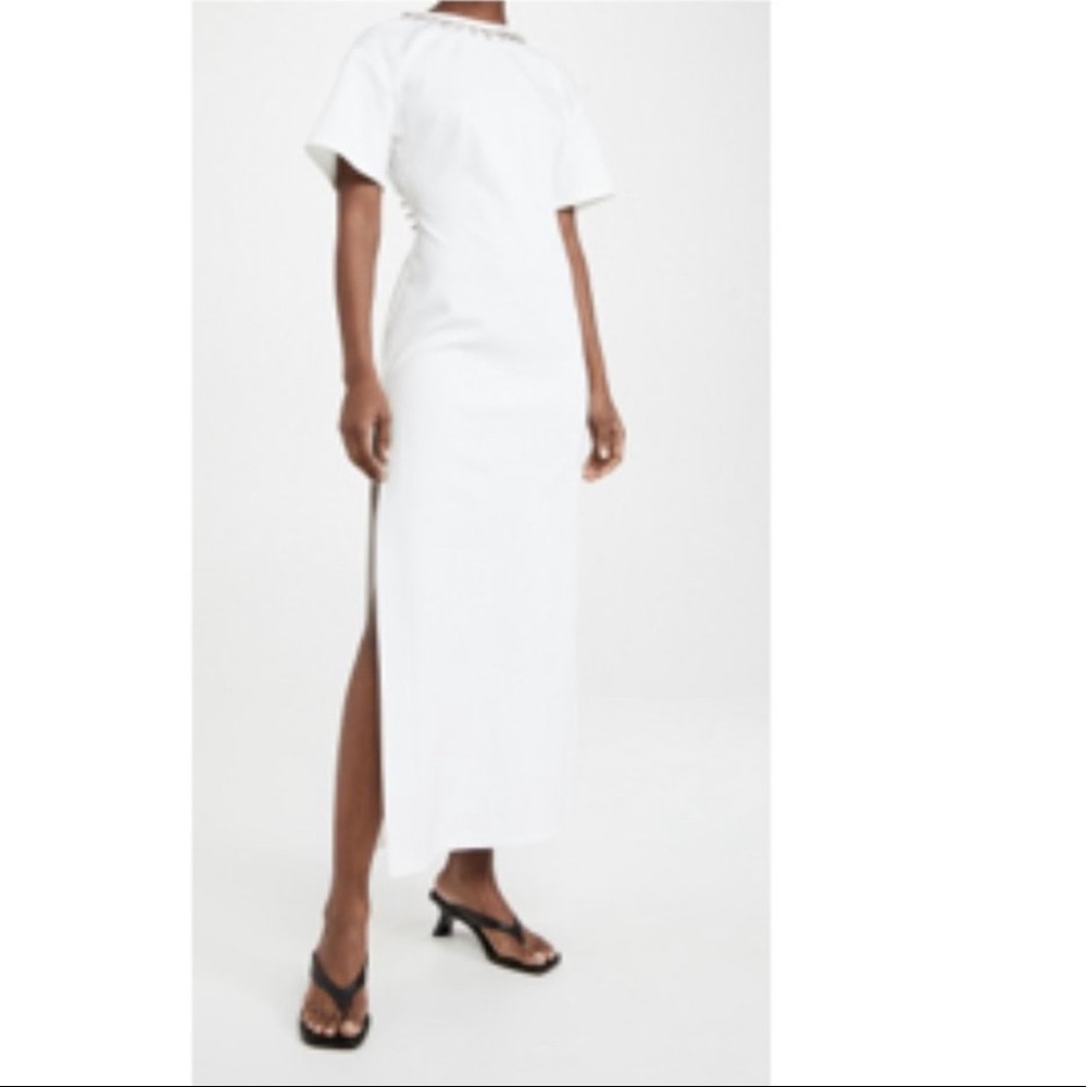 Area gown